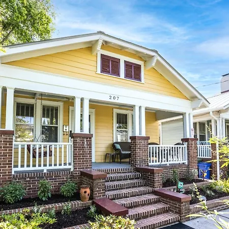 Villa Historic District Delight